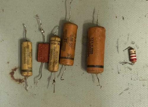 heathaf1-oldbandcapacitors-wereboar.jpg